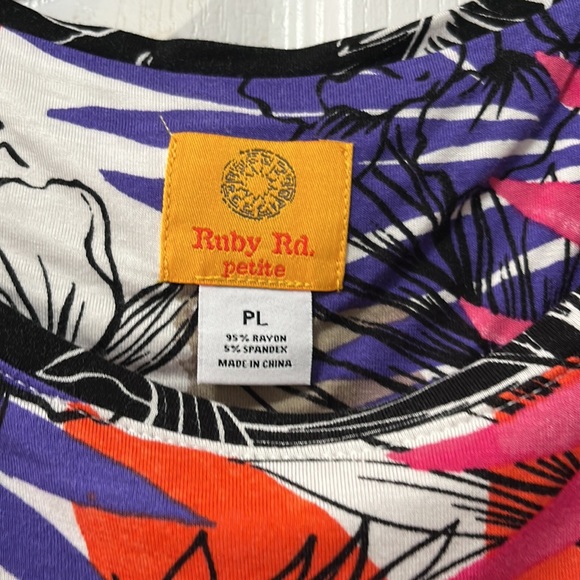 Ruby Rd. Petite blouse - Picture 2 of 4